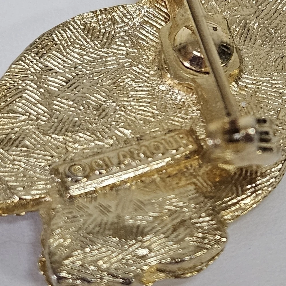 VINTAGE Glamour Signed MCM Gold-Tone Pelican & Fish Bird Pin Brooch Unique